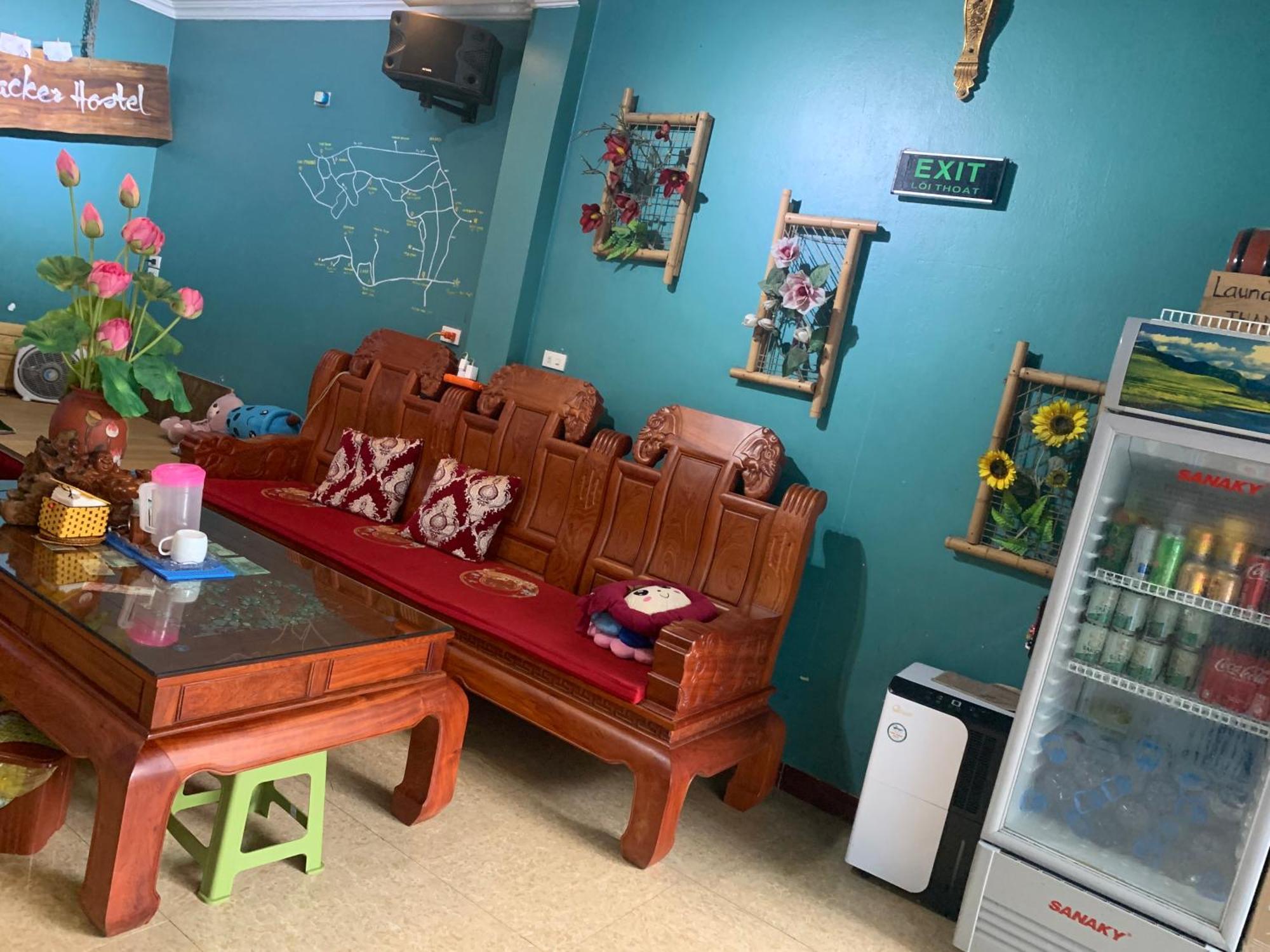 Golden Bell Backpacker Hostel 닌빈 외부 사진